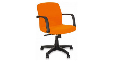 pear plastic working armchair