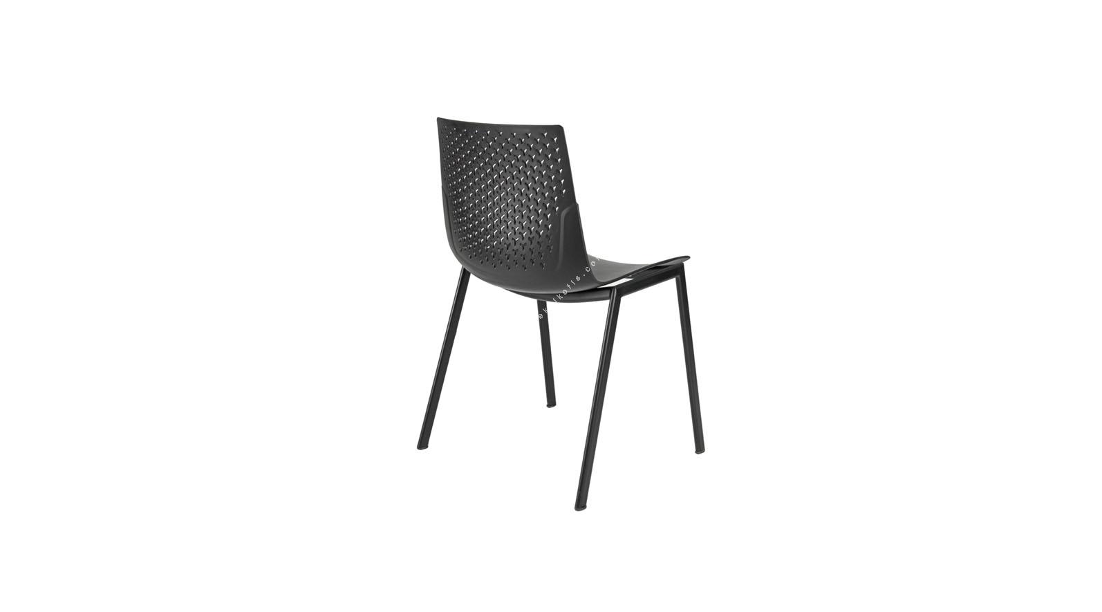 coon siyah plastik boyalı tasarım sandalye