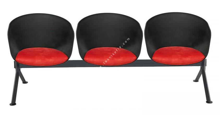 massived döşemeli siyah plastik gövde üçlü bekleme koltuğu