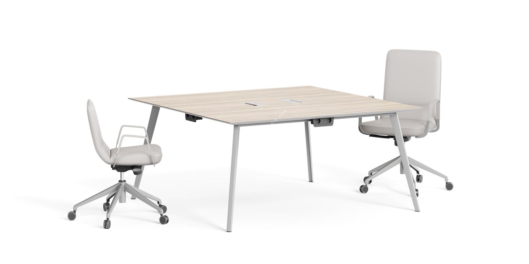 ploi metal ayaklı modern kare toplantı masası 140cm