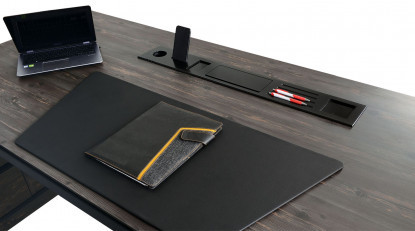 geladenil dekoratif etajerli yönetici masası